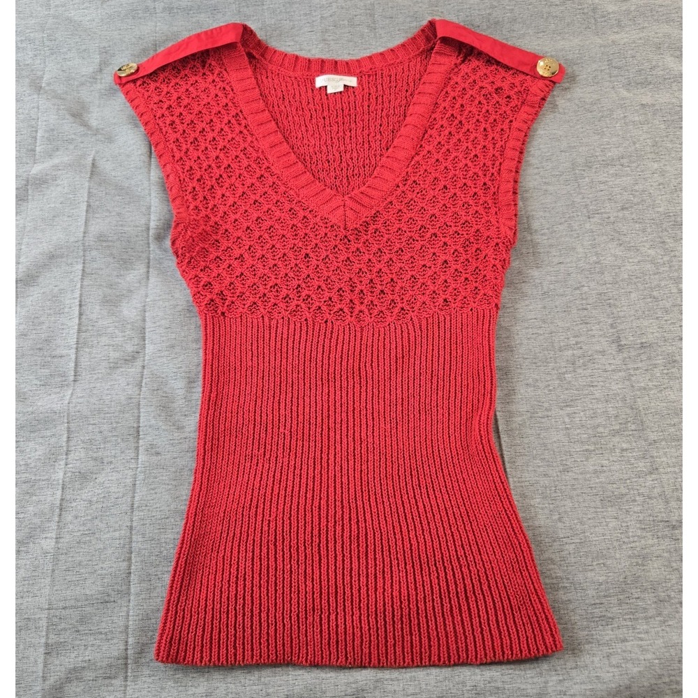 Guess Women's Sleeveless V-neck Sweater Slim Fit Stretch Casual to Dressy Size M